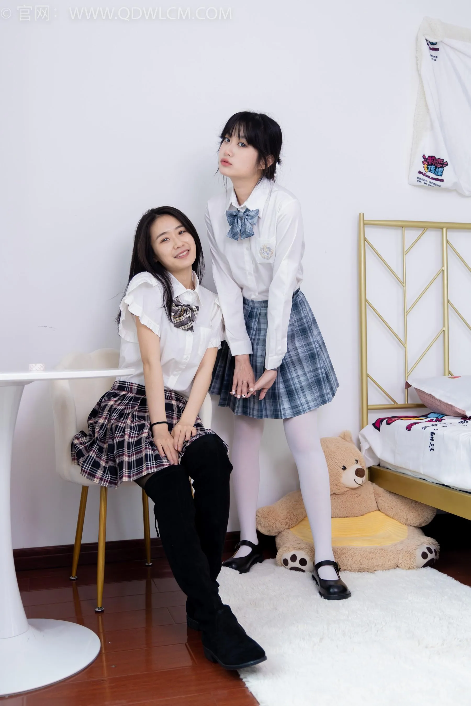 物恋传媒 NO.1582 菜菜小敏-学院姐妹花 [177P]插图7
